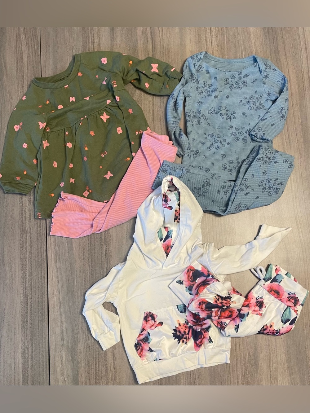 Baby Girls 9 month 3-Outfit Bundle